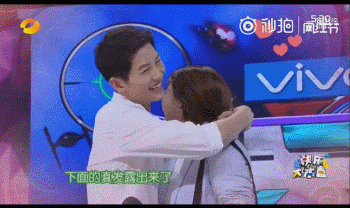 贾玲最出圈的综艺救场！“抢镜”帮关晓彤化解尴尬，这情商无敌了