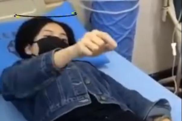 吃野生菌后看到精灵？行为匪夷所思，千万别乱尝鲜