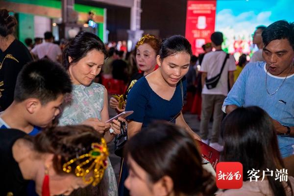 海南省家政诚信体系建设推广活动海口秀英区分会场活动在寻尝里举行
