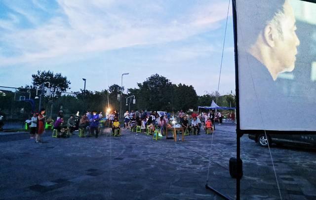 坝坝电影回归 四川泸州江阳区1056场公益放映电影将陆续走入田间地头
