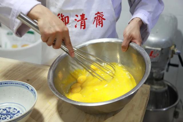 火了上百年的名小吃！香甜软糯，皇帝都忘不了这一口