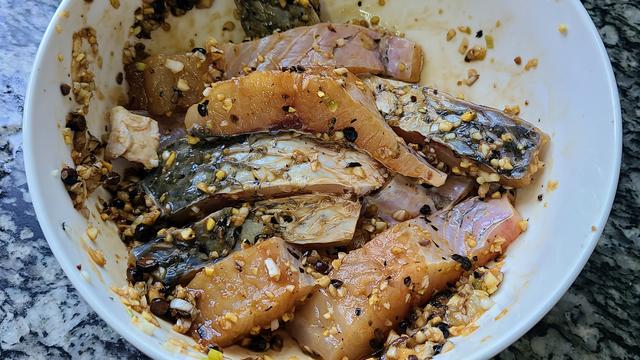 鱼肉这样做味道更香，做法简单又营养，我家经常吃的一道家常菜