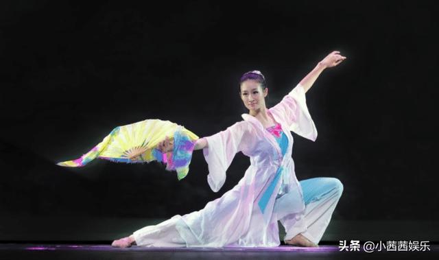 同样是拒绝拜赵本山为师，有的走向世界，有的