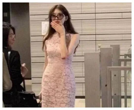 网友看到林志玲的膝盖出卖了你