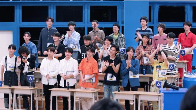 明日之子4开播，6人教师团圈粉，杨润泽成F-MAN，唢呐男孩藏不住