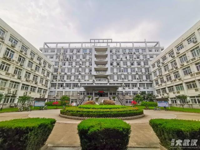 武汉科技大学，神一样的大学