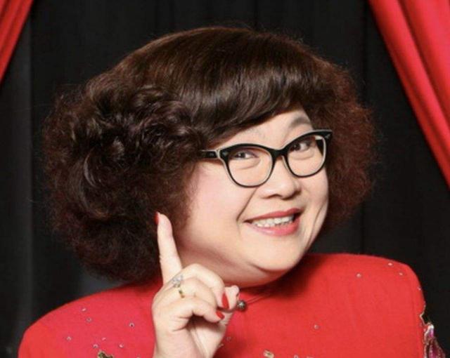 1979年，赵雅芝被查出怀孕，几天后沈殿霞冲进剧