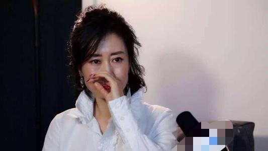 44岁的刘敏涛，借着综艺，终于圆了自己青春期的