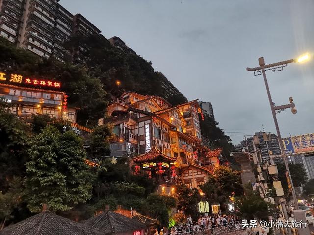 重庆本地人不爱去的3个4A级景区，外地游客却蜂拥而至