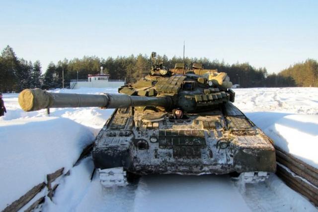 强大！中美俄坦克速度对比：美68公里，俄65公里，中国多少？