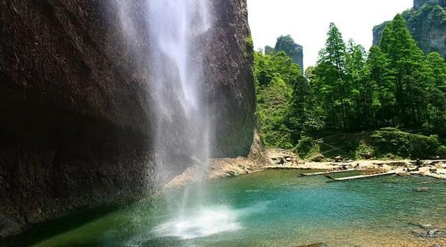 《奔跑吧》又翻红，新挖到的宝藏旅行地好吃好
