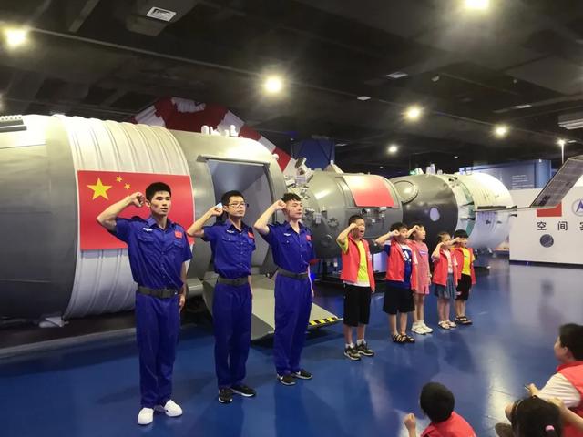 共同聚焦南昌华南城系列活动2020南昌市首届航天科普展火热进行时