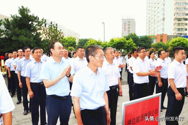 转型升级蹚新路砥砺前行促发展