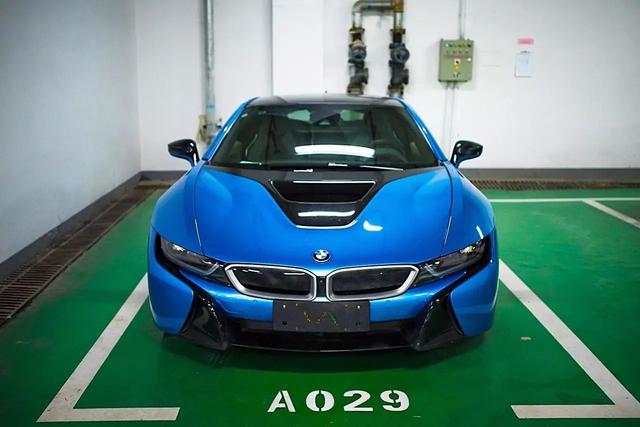 武汉豪车最多的7家停车场大曝光！贫穷限制了你