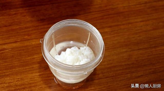 别只会给孩子买零食吃，用蛋清和米饭就能做米饼，没有添加剂