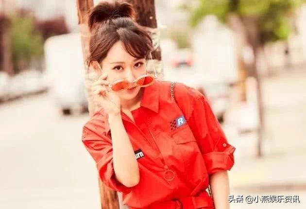 明星第一次拍戏，关晓彤稚嫩，杨紫可爱，看到