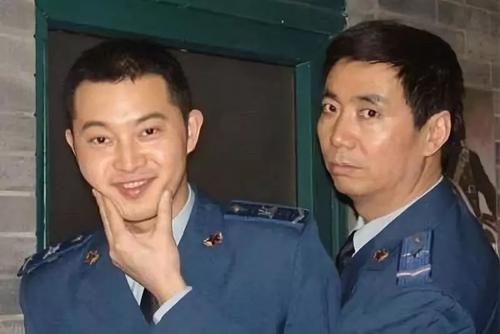 56岁范明：娶了大他6岁的女总裁，其豪宅犹如城堡一般，令人羡慕