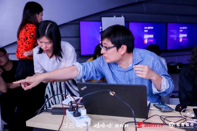 观看破百万！连抖音官方都赞不绝口的宗庆后直播，到底做对了啥？