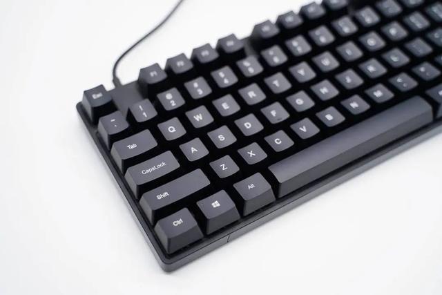 “年轻人的第一把机械键盘”，小米机械键盘到