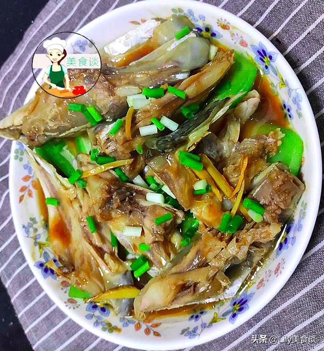 热天要多吃蒸菜，这菜蒸一蒸，8分钟上桌，又鲜又营养，家人爱吃