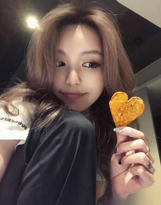 罗志祥520发文《男孩，女孩》，回忆过往点点滴