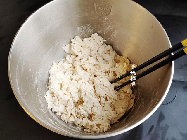 热天，这小馒头我每周必做一次，10分钟做好，孩子2口一个