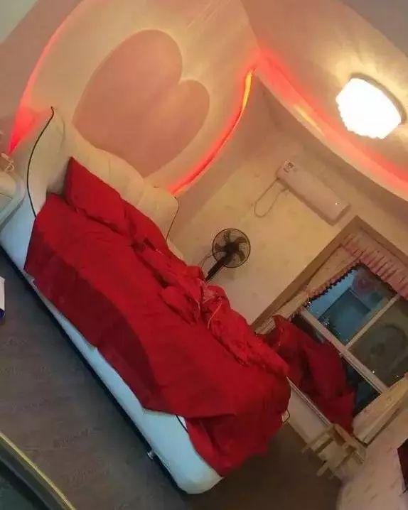 家庭装修中的极简主义装修（简单即是美）