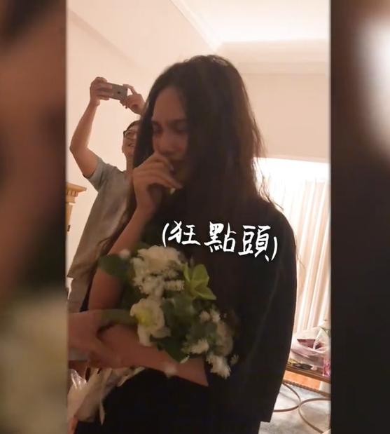 李荣浩35岁生日小情侣互诉衷肠，杨丞琳首晒求婚视频甜蜜满满