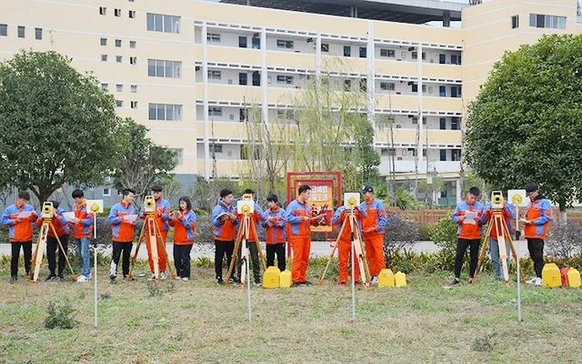 绵阳这所民办大学拥有众多国省市级荣誉，学费普遍低于同类院校