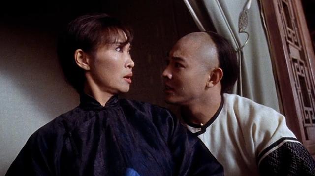 1993年李连杰拍《方世玉》，赵文卓不懂表演，导演支招：斜眼看人