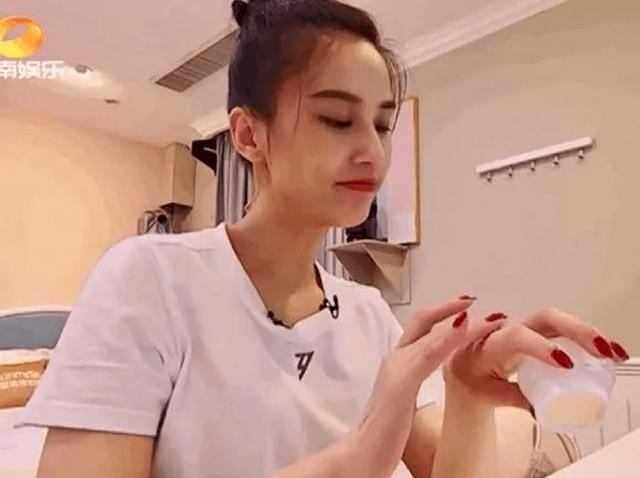 “浪姐”喧嚣背后的「变现大考」 丨鲜见