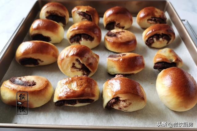 宝宝一只手能抓握的软甜小面包，暄软香甜不浪费，孩子吃着没扔头