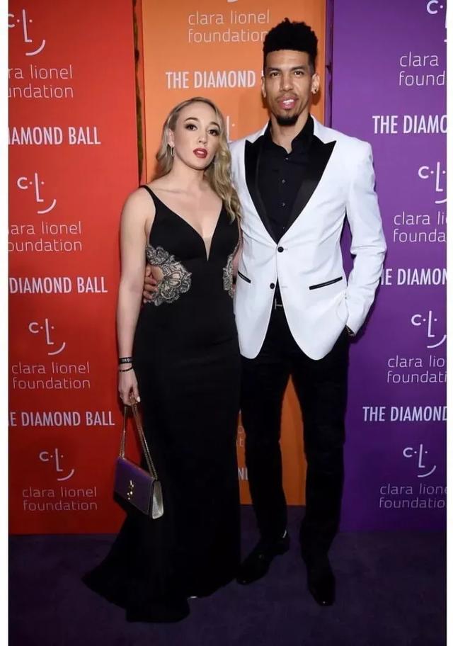 皇阿玛终于结婚了！当年的超污组图真的闪瞎眼