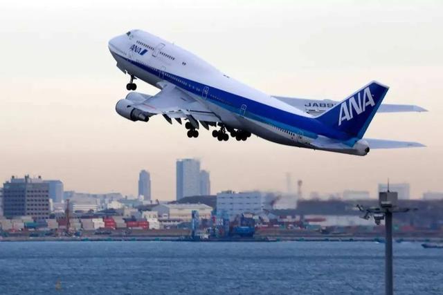 世界首架超远程中型客机，波音787能否将梦想照进现实？