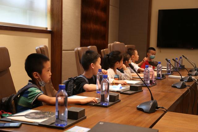 青城山尊酒店科学自然营正式开营！行走在大山深处的别样青春