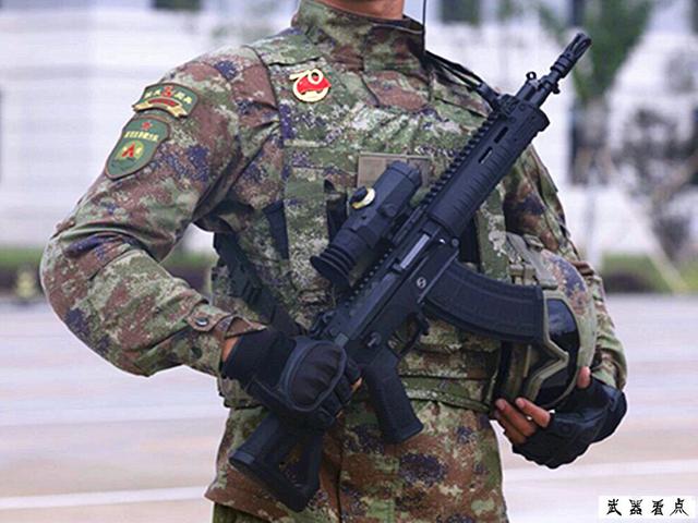 最新型QBZ-1（x）式自动步枪，95的缺点都在新步枪