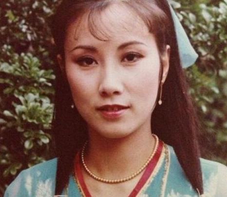 就在4天前风流赌王何鸿燊和“阿姐”汪明荃的关系终于“藏”不住