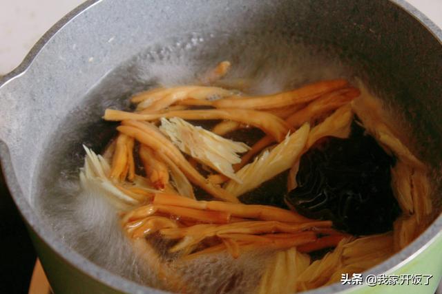 减肥小姐姐爱喝的丸子汤，无油烟，高蛋白，滋味鲜美，好喝又实惠