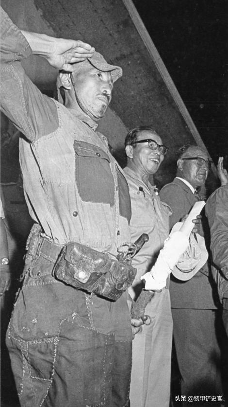 小野田野外打游击30年，补给断绝，衣服鞋子从何