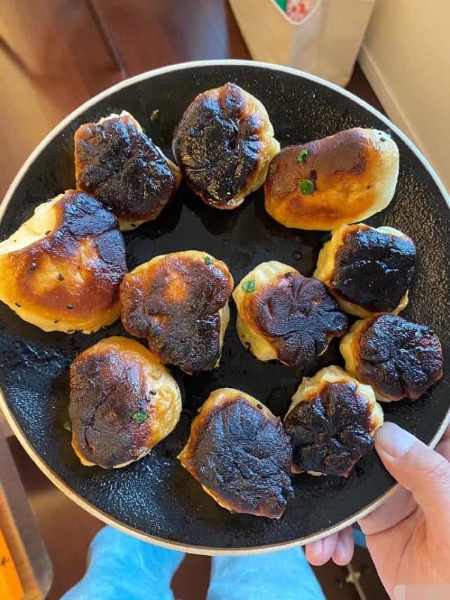 继“糊底”之后再翻车？从北漂到人生赢家，邓