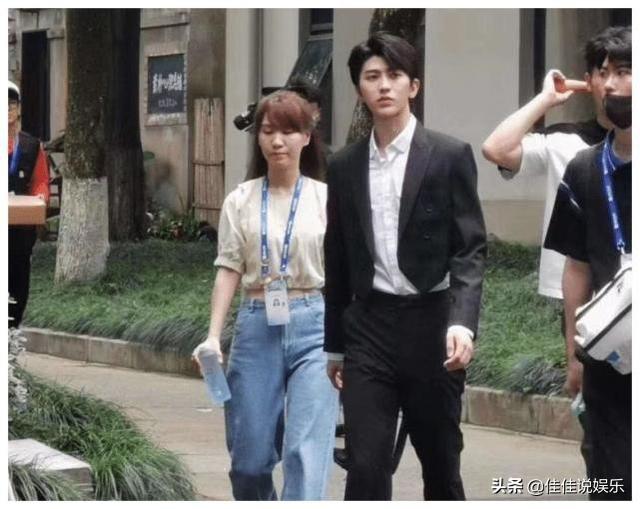 《奔跑吧》最新路透照，吴磊阚清子来助阵，金