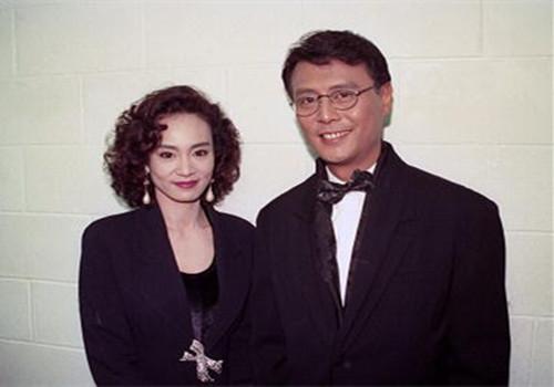 24年前，刘雪华怀孕准备婚礼，男友来电：我要结