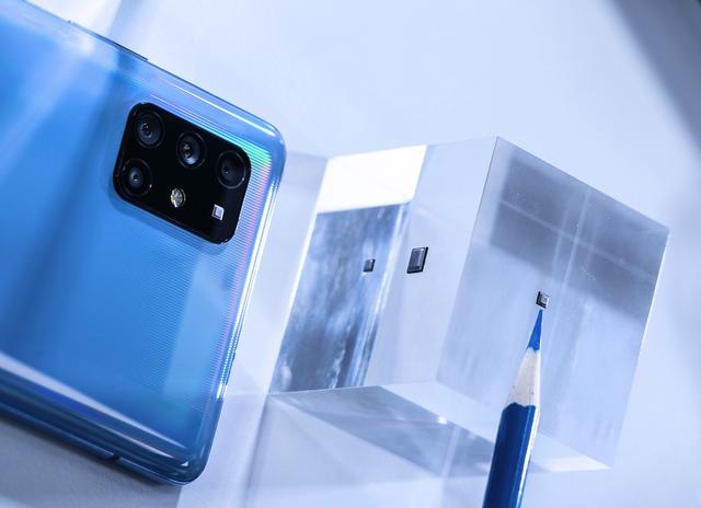 三星发布全球首款5G量子手机 首批量产可达100万