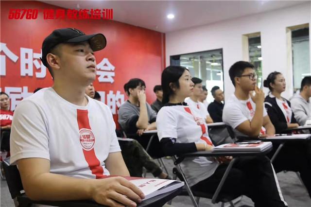 昆明学健身教练的学校哪家好