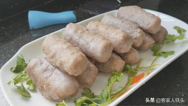 摆酒席设宴，客家人必备的一道酿香芋，酥香下酒，一层更比一层香