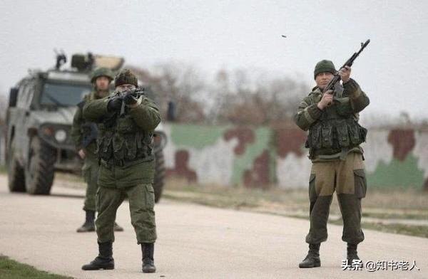 子弹为何不能朝天射击？2012年鸣枪“助兴”，悲