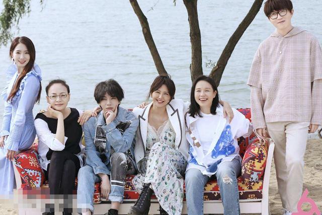 具有争议性的节目评委，宁静怼杜华，孟美岐不够格和孙燕姿同台？