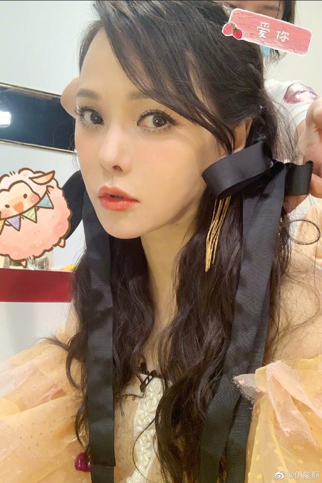 伊能静话太多还玻璃心？节目被秦昊怼后发生争吵，谈原生家庭泪崩