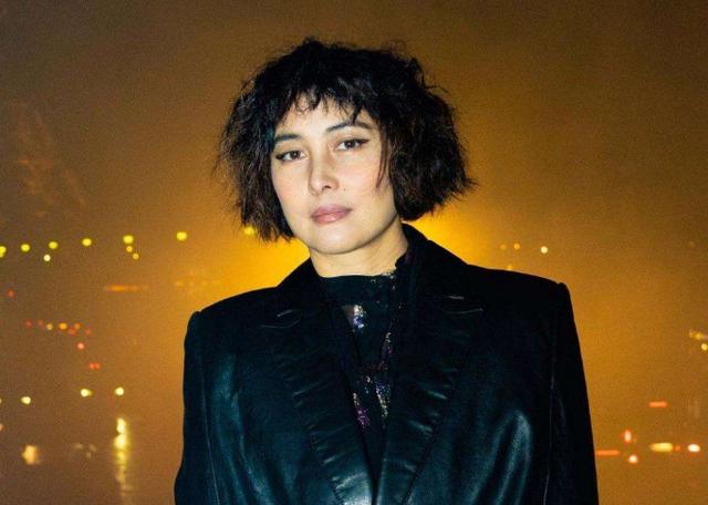 赌王最叛逆千金晒照，父亲离世一个多月后，与