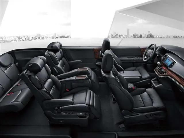 要满足一家老小出门，选SUV还是MPV更靠谱？